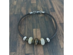 Bracelet cuir et perles naturelles tons marron/beige