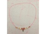 Tour de cou rhodochrosite/nacre sur cordon rose croix dorée