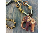 Collier en bois éléphant