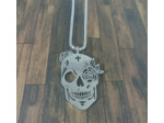 Collier tête de mort à la rose en acier inoxydable
