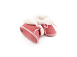 Chaussons bébé rose en peau de mouton