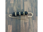 Broche perles noires