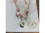 Collier rose avec bouton pression arbre de vie