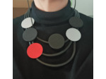 Collier ronds rouge et noir