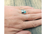 Bague breloque zircon bleu