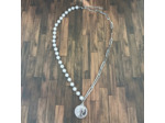 Collier en acier inoxydable et imitation perles