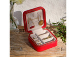 Maison Scarlett boîte à bijoux De Voyage Corinne PU Rouge