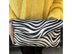 Pochette Étrier cuir lisse italien motif zèbre