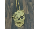 Collier tête de mort à la rose en acier inoxydable doré