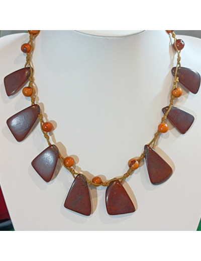 Collier Solange marron-orange en ivoire végétal