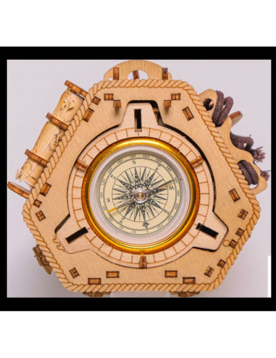 Escape Box " Blackbeard's Compass"