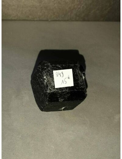 Tourmaline noire brute 84g