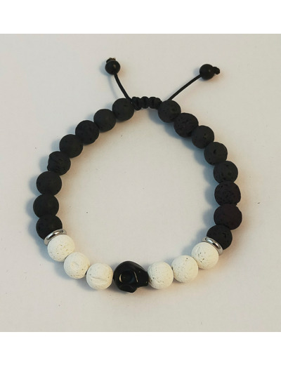 Bracelet ajustable pierre de lave noir&blanc, tête de mort howlite noire