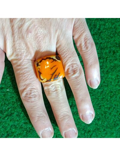 Bague orange en ivoire végétal