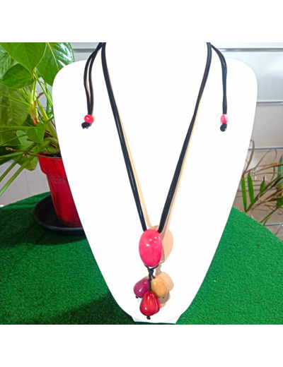 Collier Jade rose-beige en ivoire végétal