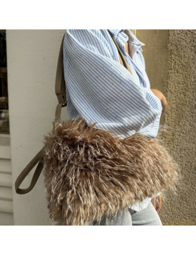 Pochette en Fourrure Le Voyage en Panier